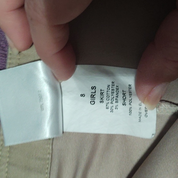 Girls uniform skirt  size 8 - Picture 3 of 3